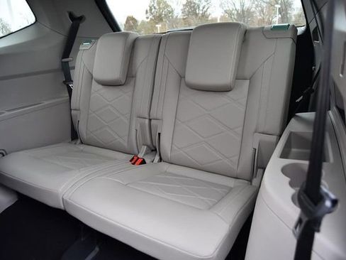 New 2026 Volkswagen Atlas SE image 25