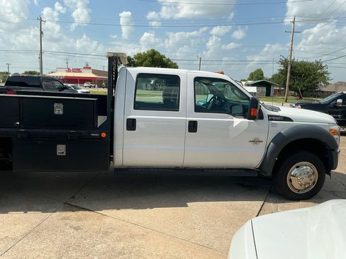 Used 2014 Ford F550 2WD Crew Cab Super Duty image 5