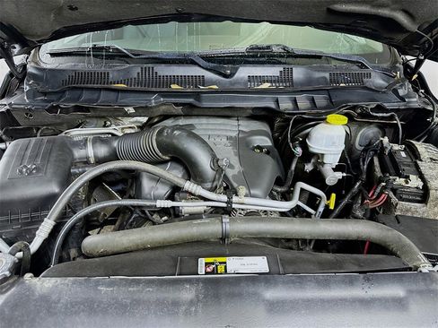 Used 2019 RAM 1500 Express image 9