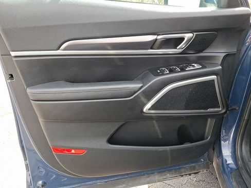 Used 2023 Kia Telluride S w/ S Sunroof Package image 13