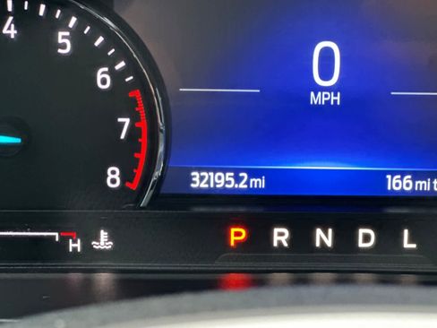 Certified 2022 Ford Explorer XLT image 26