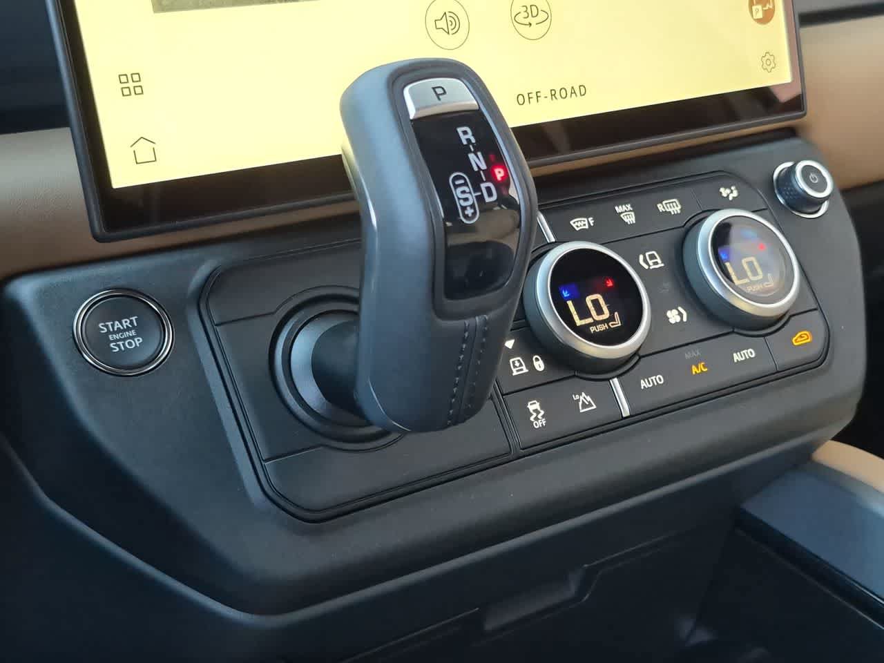 New 2026 Land Rover Defender 110 X-Dynamic SE AWD/4WD image 35
