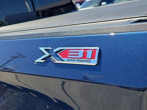 Used 2020 GMC Sierra 1500 SLT w/ SLT Convenience Package image 12