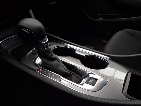 Used 2024 Chevrolet Malibu LT image 20