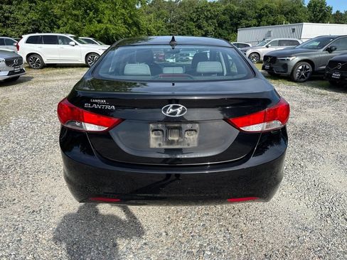 Used 2013 Hyundai Elantra GLS w/ Preferred Pkg FWD image 4