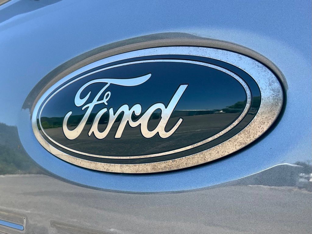 New 2026 Ford F250 XLT w/ XLT Premium Package AWD/4WD image 24