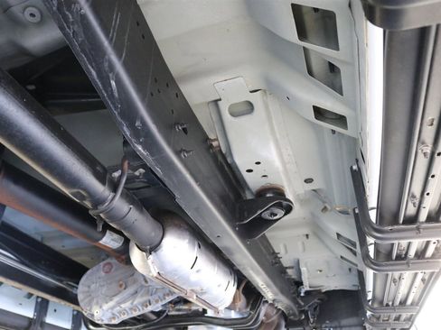 Used 2001 Ford F350 Lariat image 25