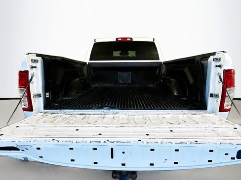 Used 2022 RAM 2500 Big Horn w/ Cold Weather Group AWD/4WD image 23