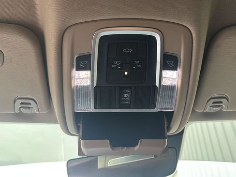 Used 2021 RAM 1500 Laramie AWD/4WD image 31