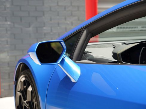 Used 2023 Lamborghini Huracan Tecnica RWD image 6