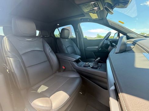 Certified 2024 Cadillac XT4 Premium Luxury AWD/4WD image 32