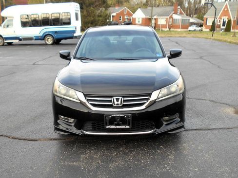 Used 2013 Honda Accord Sport image 4