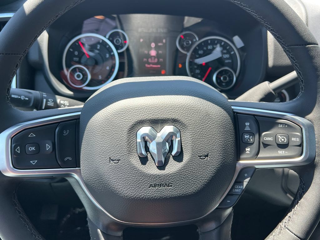 New 2026 RAM 2500 Big Horn AWD/4WD image 19