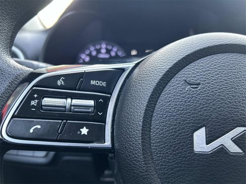 Used 2024 Kia Forte LXS image 21