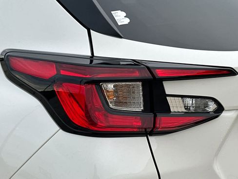 New 2026 Subaru Crosstrek 2.5i Limited w/ Crosstrek Mirror Package image 30