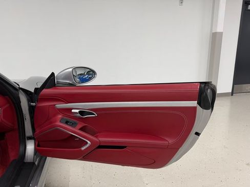 Certified 2022 Porsche 718 Boxster RWD image 38