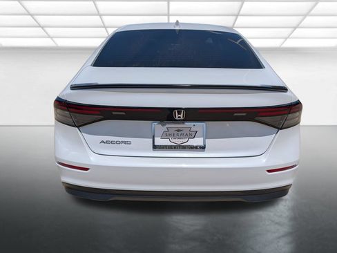 Used 2023 Honda Accord EX image 25