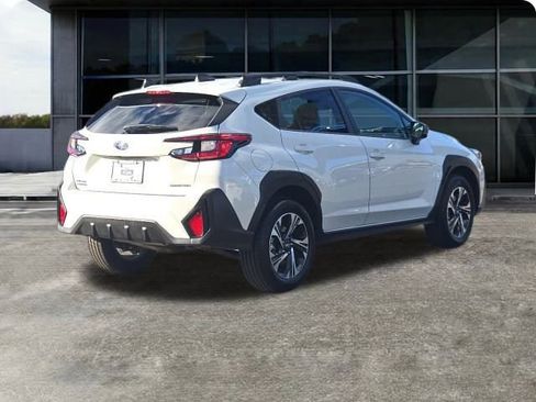 Used 2025 Subaru Crosstrek 2.0i Premium w/ Crosstrek Mirror Package image 9