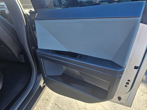 Used 2024 Tesla Cybertruck AWD Crew Cab image 14