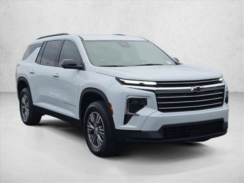 New 2026 Chevrolet Traverse LT image 7