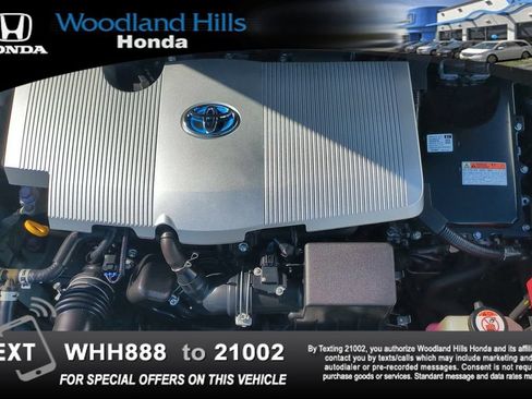 Used 2017 Toyota Prius Two w/ Carpet Mat Package FWD image 24