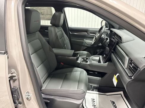 New 2026 GMC Terrain AT4 w/ LPO, Floor Liner Package AWD/4WD image 29