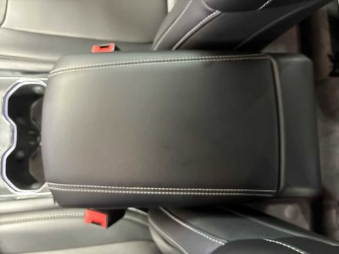 New 2026 Jeep Grand Cherokee L Limited image 23