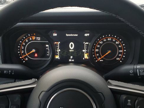 New 2025 Jeep Gladiator Sport AWD/4WD image 23