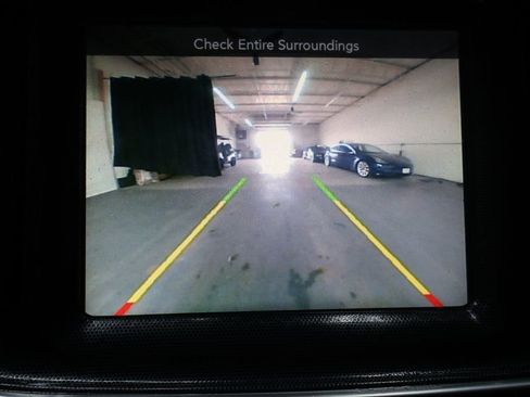 Used 2016 Dodge Challenger R/T Scat Pack w/ Leather Interior Group image 22