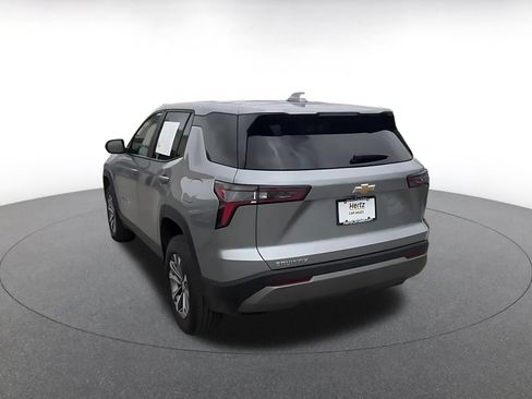 Used 2025 Chevrolet Equinox LT FWD image 11