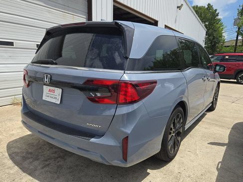 Used 2025 Honda Odyssey Sport-L image 4