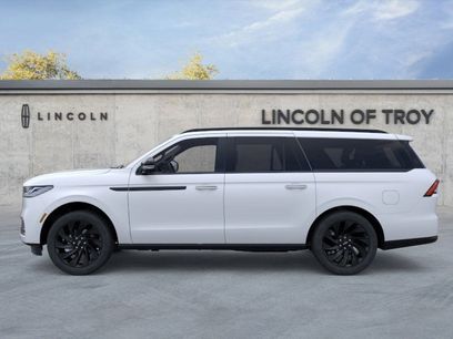 New 2026 Lincoln Navigator L Reserve w/ Jet Appearance Package