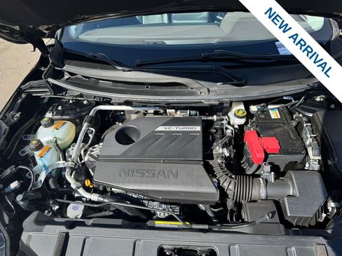 Used 2023 Nissan Rogue SV image 30