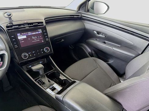 Used 2023 Hyundai Tucson SE image 23