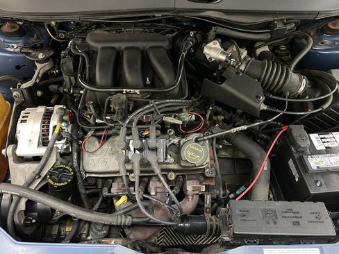 Used 2004 Ford Taurus SE FWD image 40