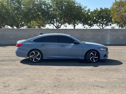 Used 2021 Honda Accord Sport image 2