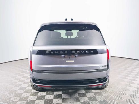 Used 2025 Land Rover Range Rover Long Wheelbase SE AWD/4WD image 6