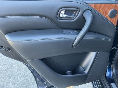 Used 2019 INFINITI QX80 Luxe image 27