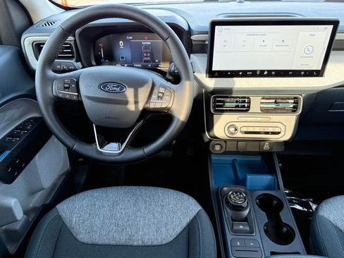 New 2026 Ford Maverick XLT w/ XLT Luxury Package FWD image 11