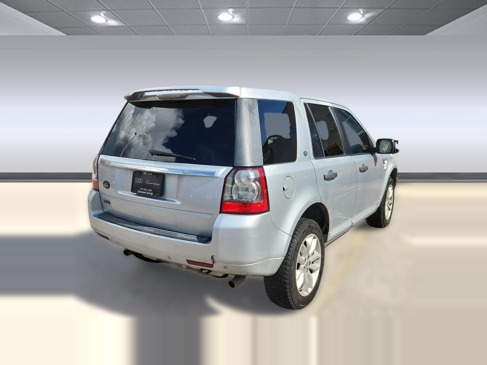 Used 2012 Land Rover LR2 HSE AWD/4WD image 3