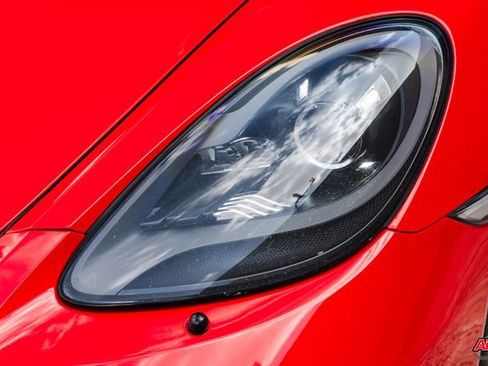 Used 2018 Porsche 718 Cayman RWD image 45