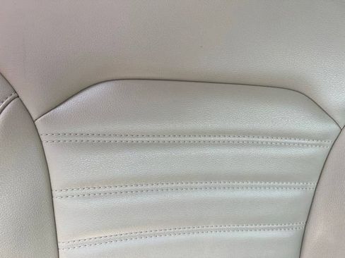 Used 2019 Ford Edge SEL w/ Equipment Group 201A AWD/4WD image 38