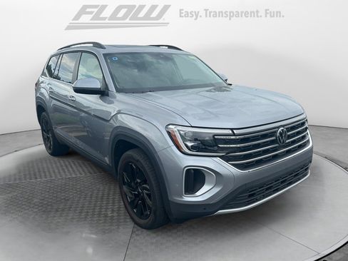 Used 2025 Volkswagen Atlas SE w/ Panoramic Sunroof Package AWD/4WD image 1