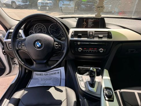 Used 2014 BMW 320i xDrive Sedan AWD/4WD image 14