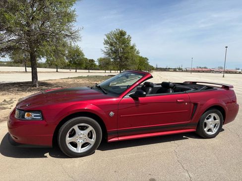 Used 2004 Ford Mustang 2dr CONVERTIBLE V6 image 55