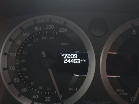 Used 2016 Aston Martin Rapide S image 10