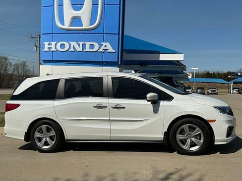Used 2020 Honda Odyssey EX-L image 2