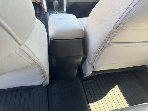 Used 2016 Subaru Forester 2.5i Premium w/ Popular Package #1 AWD/4WD image 32