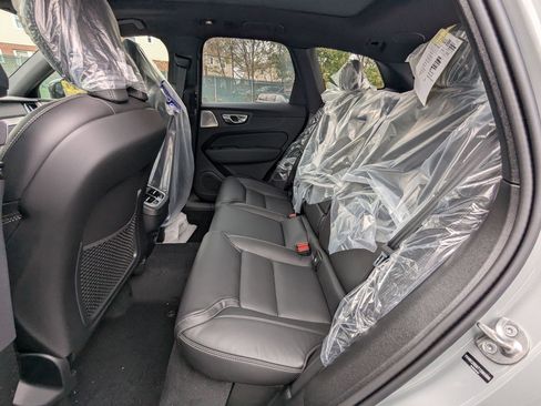 New 2026 Volvo XC60 B5 Ultra w/ Protection Package Premier image 19