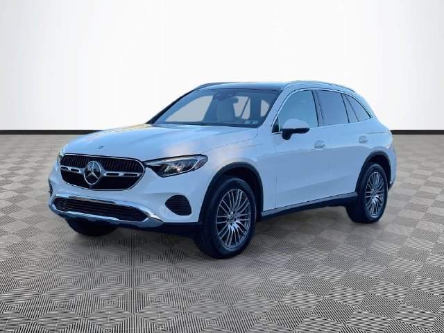 Certified 2026 Mercedes-Benz GLC 300 4MATIC image 3